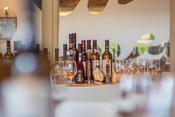 Santorini: Wine Tour with Sunset in Oia - Timing, pickup, and why you should plan around earlier pickup windows