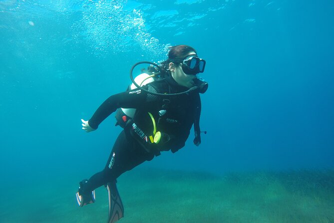 Scuba Diving Experience in Santorini - SSI Try Scuba: the lesson that makes the underwater part make sense