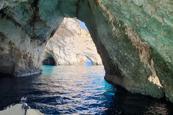 Self drive boat to shipwreck & blue caves - Key things to know before you book