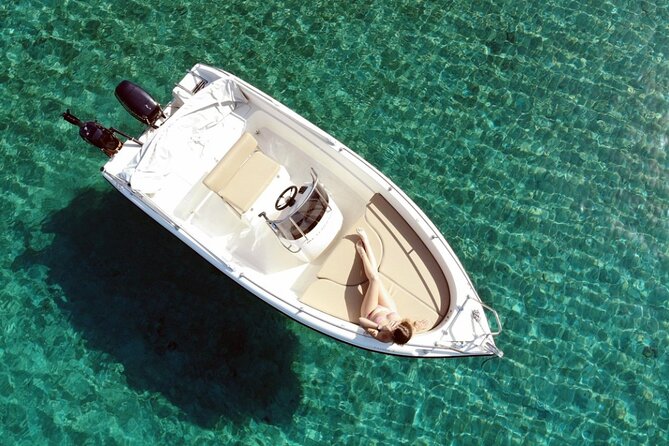 Self-Drive License-Free Boat Rental in Santorini from Vlichada - What you’re really renting, a boat that’s set up for comfort and confidence