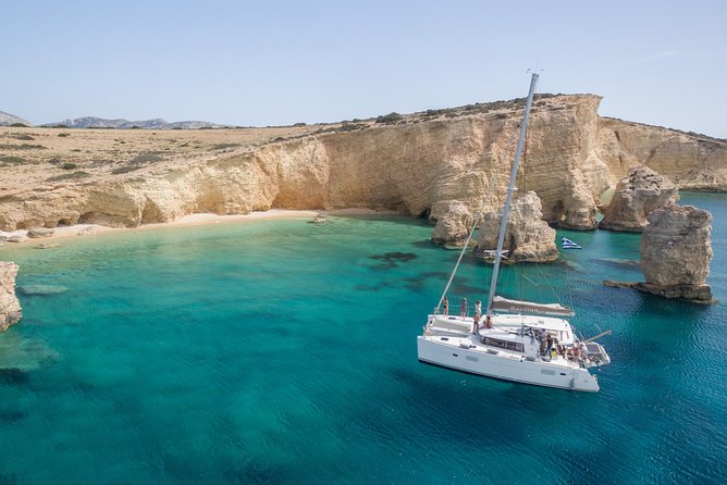 Shared Catamaran All inclusive-Day Cruise to Naxos or Paros - On-Board Lunch, Drinks, and the Small Kitchen Reality