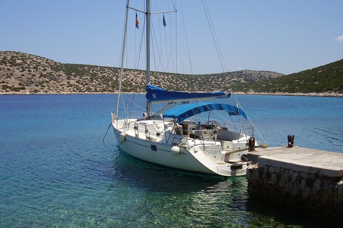 Single day Sail boat cruise with swimming, snorkeling, drinks and lunch - Time on the water: pacing a 7-hour day without rushing