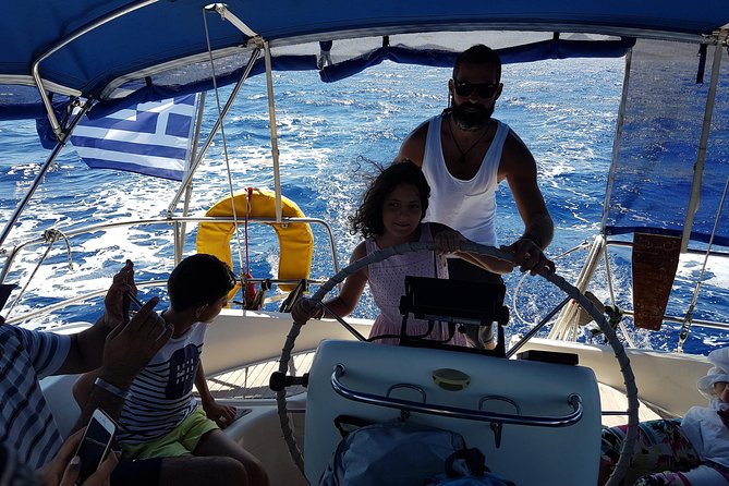 Single day Sail boat cruise with swimming, snorkeling, drinks and lunch - Should you book the Thetis I single-day sailing cruise?