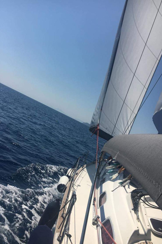 Skiathos: day sailing trip with swim stops and lunch - Getting to the port and boarding Kallisti smoothly