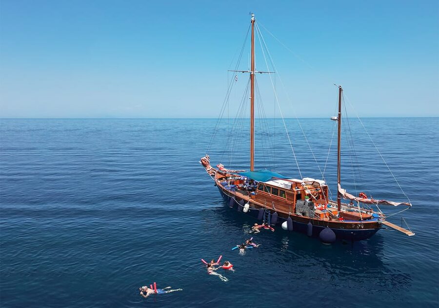 Skiathos: Wooden Sailboat Full- or Half-Day Trip with Meal - Quick hits before you sail
