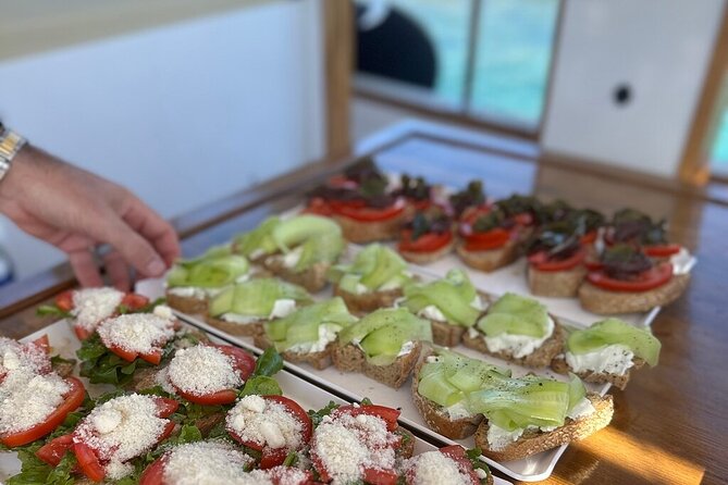 Small Group Kaiki Cruise & Greek Gastronomy Experience - Boarding Agia Kali: What the First Hour Sets Up