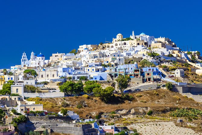 Sunset In Oia & Traditional Villages Bus Tour - Stop 2: Episkopi Gonias in Mesa Gonia, classic village rhythm