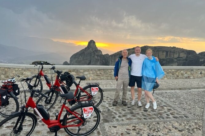 Sunset Meteora Tour on E-Bike - The downhill into Kalabaka, when the ride turns fun