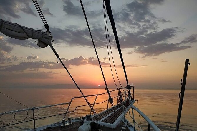 Sunset South Coast Sail Cruise with lunch,drinks, optional transfer - The Sunset Moment: How to Get the Best View Without Overthinking It