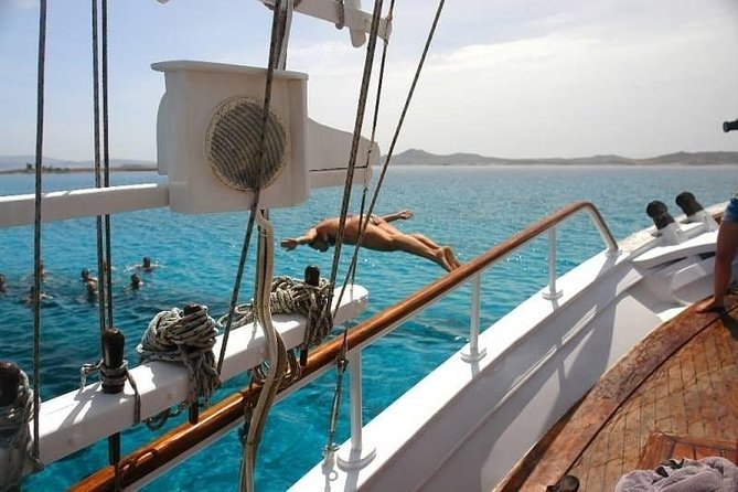 The Authentic Rhenia-Delos Cruise - Meeting at Mykonos Old Port: the logistics detail that matters