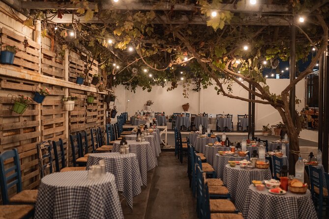 The Greek Wedding Show - Santorini - Live music, Greek dancing, and the big stage moments