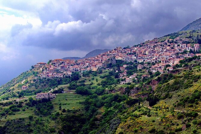 Thermopylae, Meteora and Delphi Private Full Day Tour - Meteora monasteries and the Kalabaka coffee break