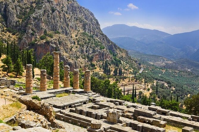 Thermopylae The battle of the 300 Spartans & Delphi Day Tour - Thermopylae hot springs: included downtime with some real-world rules