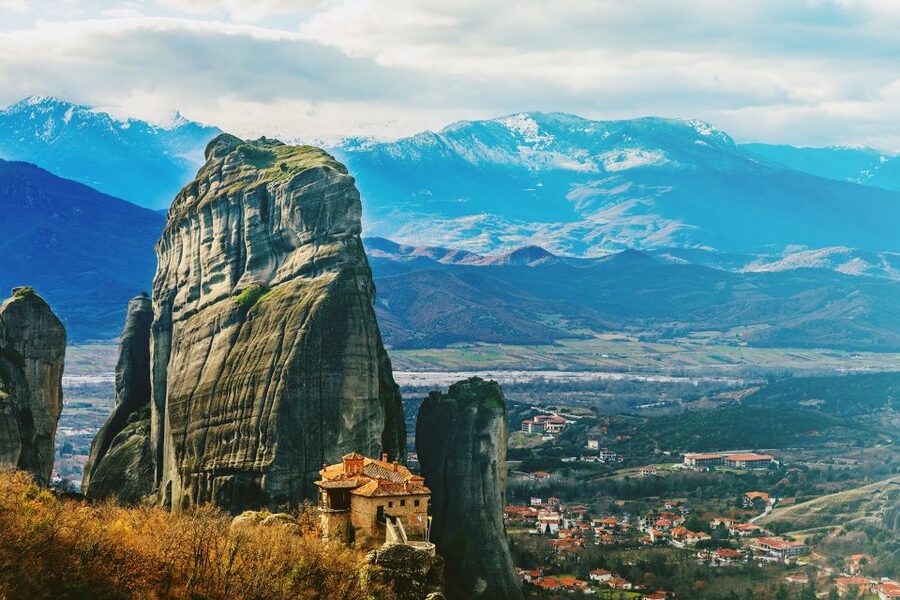 Thessaloniki: Full-Day Bus Trip to Meteora - Picking your monastery experience: Varlaam, Roussanou, Agios Stefanos