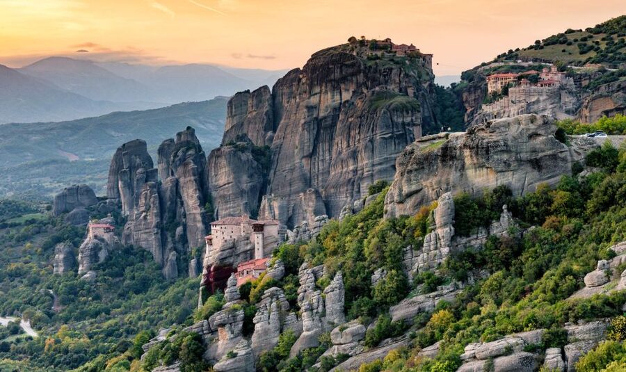 Thessaloniki: Full-Day Meteora Monasteries Tour - Photo Stops and Panoramic Breaks: How You Get Better Pictures