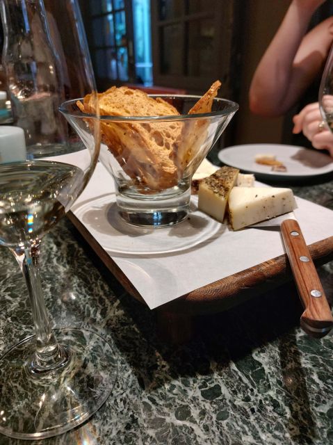 Thessaloniki: Small-Group Wine Tasting Tour with Appetizers - Meze at Every Stop: What You Eat While You Taste