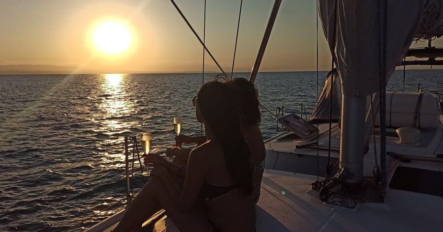 Thessaloniki Sunset Cruise departing from Nea Michaniona - The 3-Hour Flow: Cruise Time Without Feeling Rushed