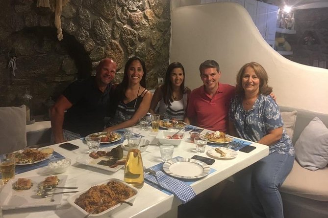 Traditional Lunch or Dinner with Drinks in Mykonos - The hosts and the culture lesson: what you should listen for