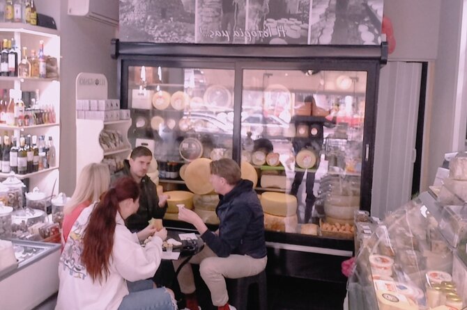 Walking “Food tasting tour” in the town of Chania - Psarros herbs and the knife maker: why these stops feel more local