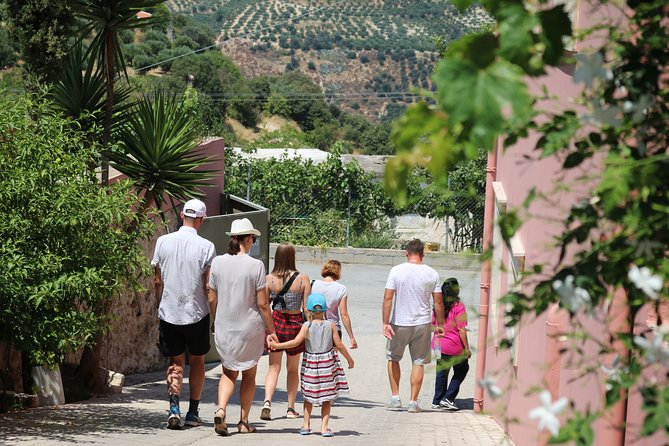 "YAMAS" - Winery tour &wine tasting - Timing and logistics: Dafnes meeting point and getting there