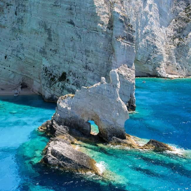 Zakinthos: Shipwreck Beach and Blue Caves Land and Sea Tour - Makris Gialos and Makris Gialos style shoreline photos
