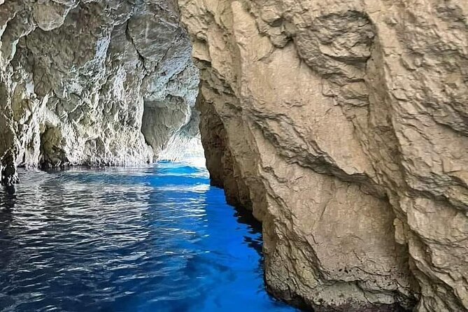 Zakynthos Blue Caves and Navagio bay - Blue Caves: where the boat gets close, then you get in the water