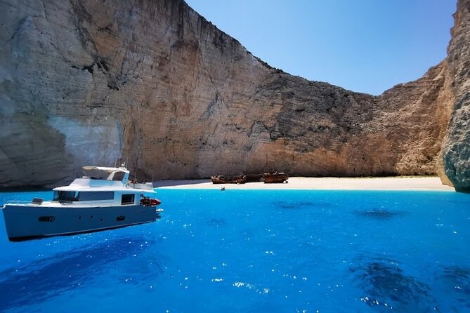 Zakynthos Early Morning Small Group Tour Shipwreck & Blue Caves - Navagio viewpoint: when the light is best