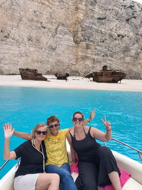 Zakynthos: Shipwreck & Caves Private Boat Tour with Skipper - Price and value: $181 per group up to 5