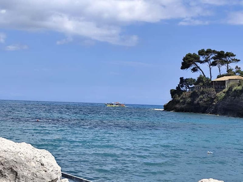 Zakynthos: Turtle Spotting, Marathonísi & Keri Caves Cruise - Keri Caves swimming stop and cave views