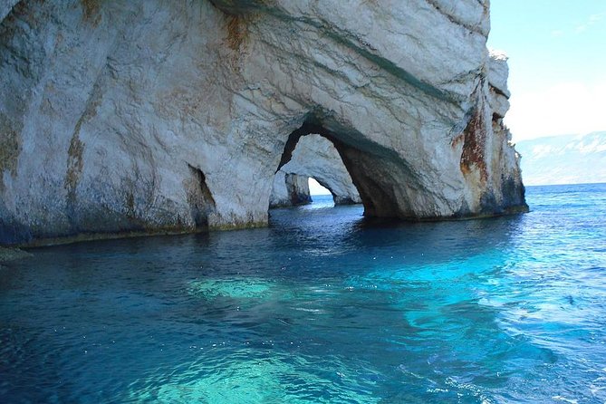 Zante Cruise to Blue Caves & Shipwreck Beach Photo stop - Alykanas or Agios Nikolaos: Beach Reset and Lunch Time